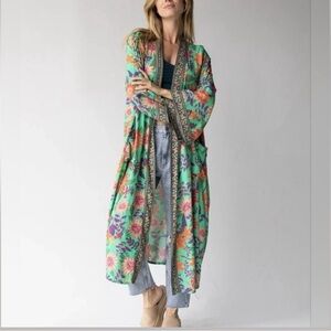 Natural Life Floral Kimono with Green and Pink Accents size L/Xl